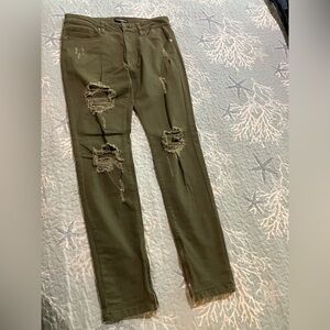 Fashion Nova distressed jeans 32/31